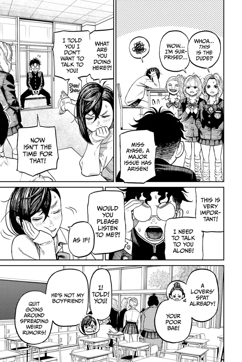 Momo's classmates interview Okarun. Okarun wants to talk to Momo, but she doesn't want to.