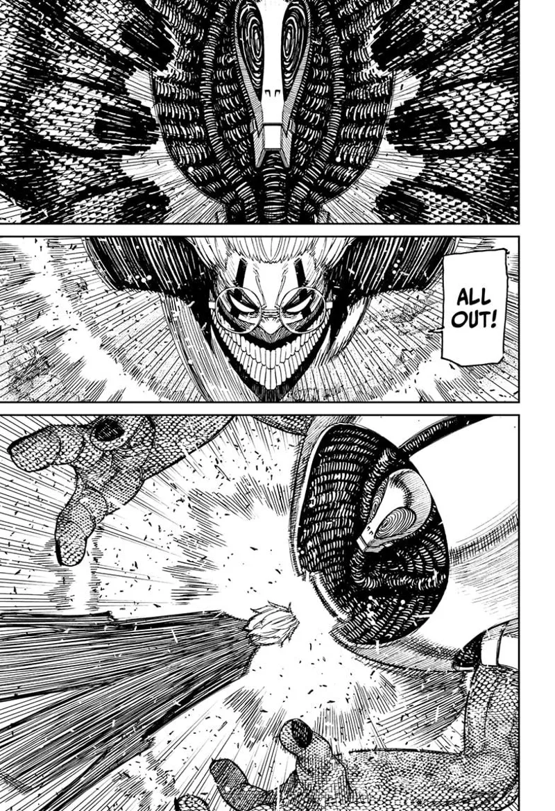 Curse Okarun swiftly dashes to the alien leader.