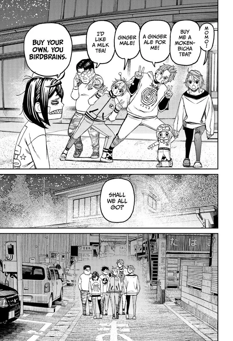 Aira, Jiji, Okarun, Vamola, and Kinta go with Momo to buy curry. They walk on the street.