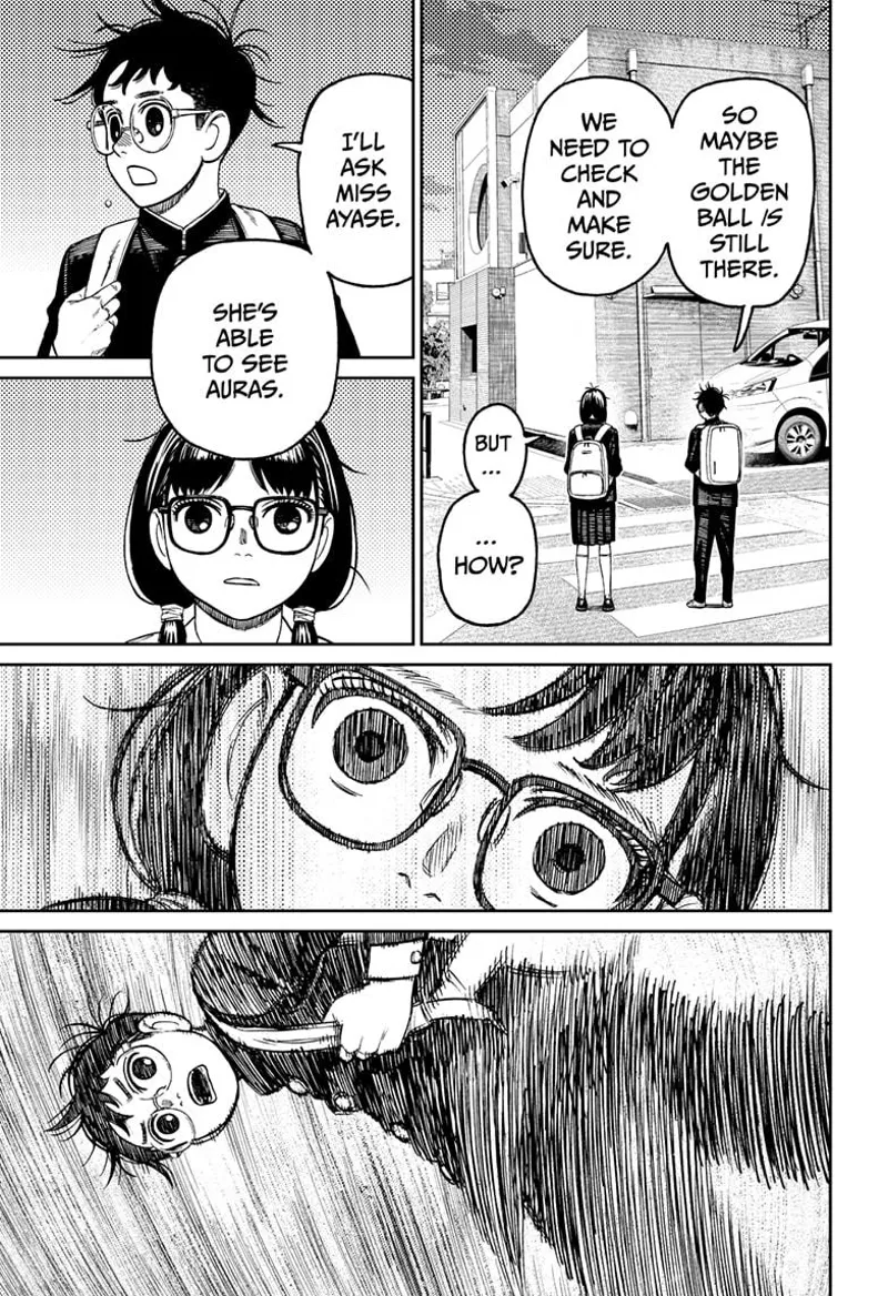 Okarun and the Class rep look at the police station from outside. Class rep and Okarun notices something.