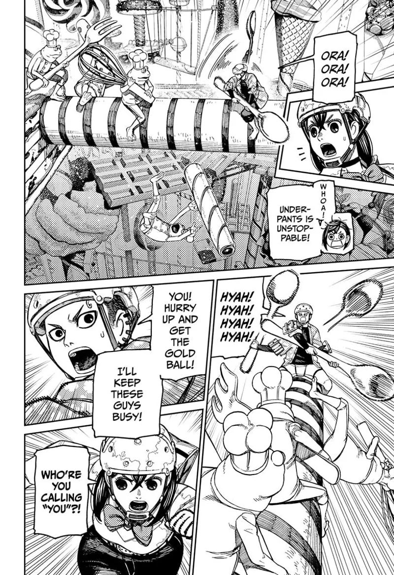 Momo sees Zuma fight the frogs using a huge spoon. She runs towards the gold ball.