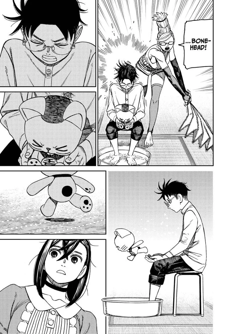 Grandma pummels Okarun's head with a paper fan. Turbo Granny jumps out of Momo's lap. Momo watches in anticipation.