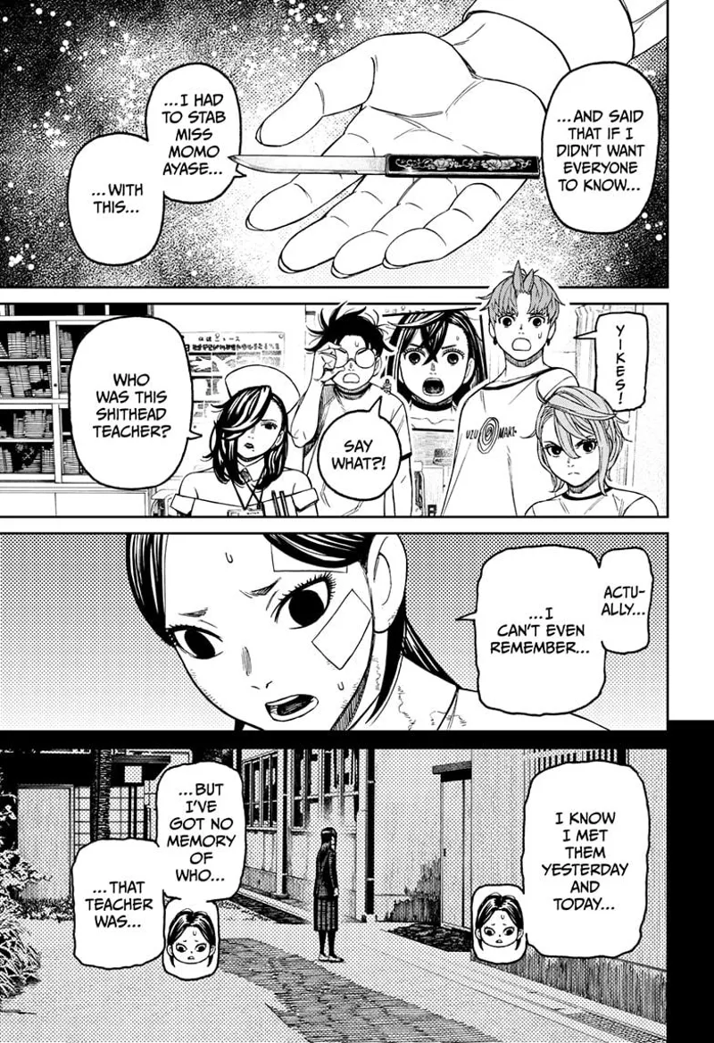 The culprit lady reveals that a certain teacher is blackmailing her and tells her to hurt Momo with a knife.