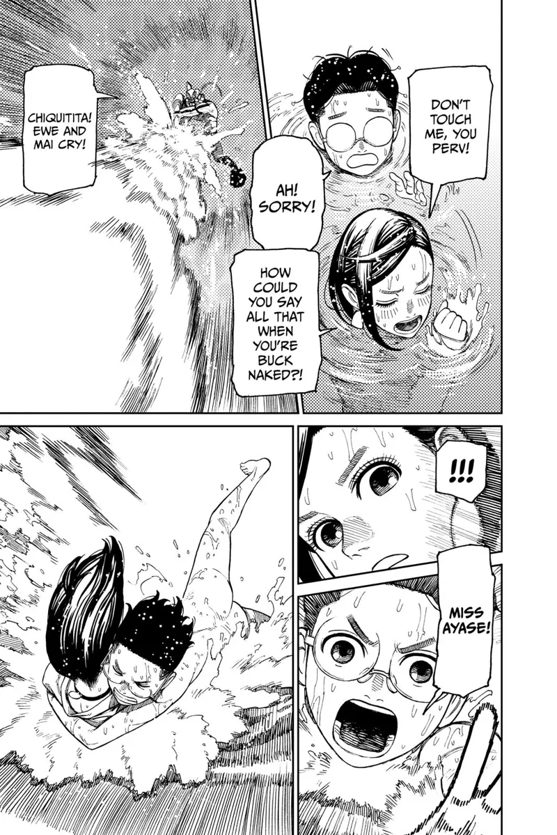 The mantis shrimp monster attacks. Okarun hugs Momo and pushes her to judge the blast.