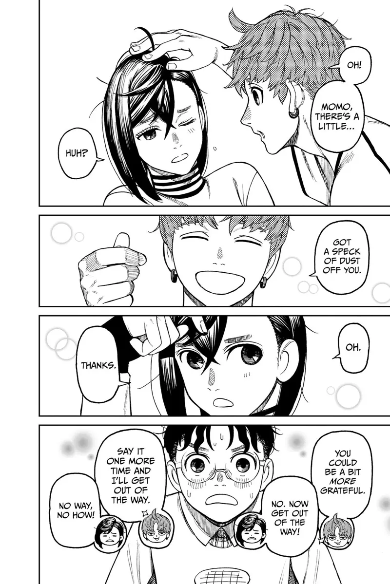 Jiji takes out a speck of dust at Momo. The two look sweet and nice, teasing each other. Okarun watches in surprise.