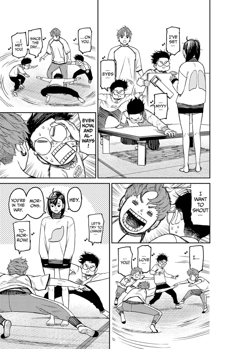 Okarun suddenly starts moving weirdly. Jiji vibes with him as they surround Momo.