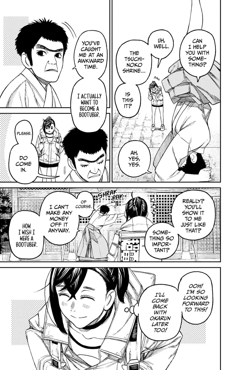 Momo asks if she can go inside to see the Tsuchinoko Snake. The guy agrees and opens the shrine's door.