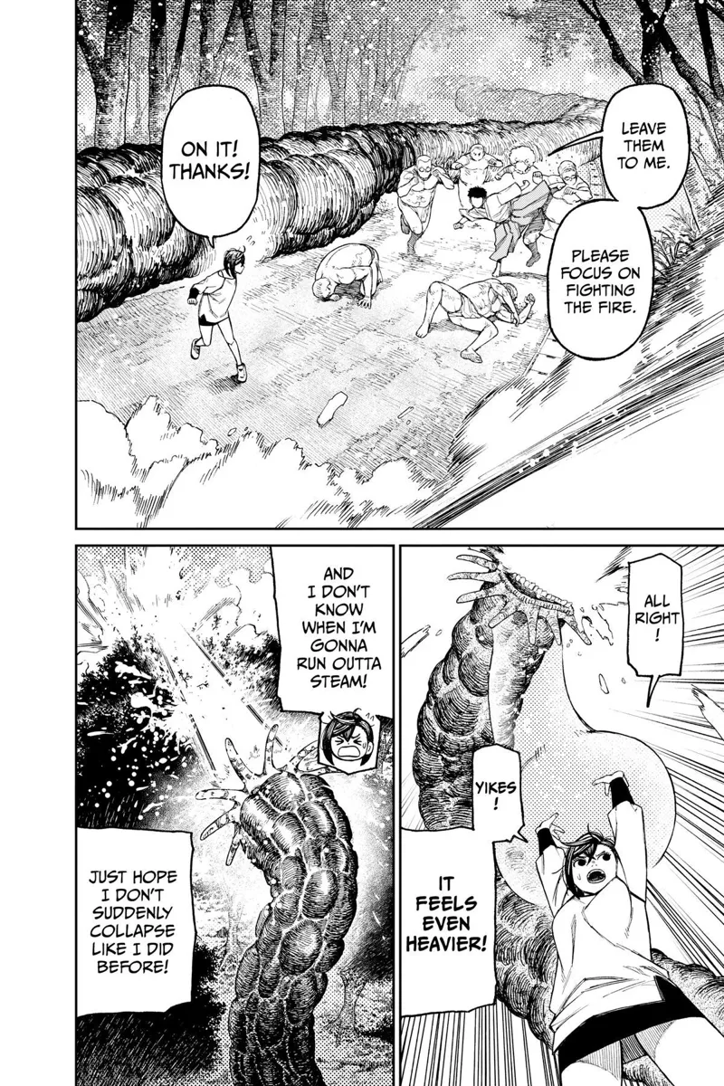 Momo picks up the huge worm again and starts putting out the fire while the priest guy fights the Kito Family.