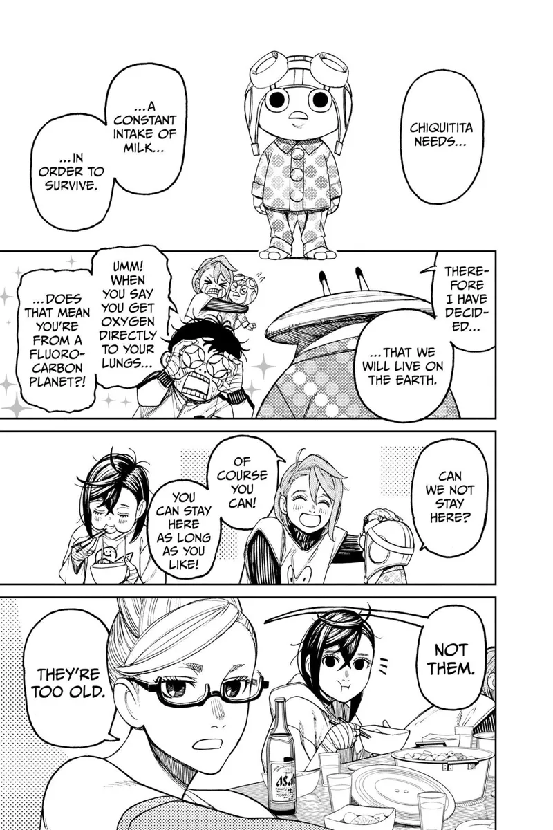 Kappa explains that Chiquitita needs to consume milk constantly and that they will live with them. Grandma says they are too old.