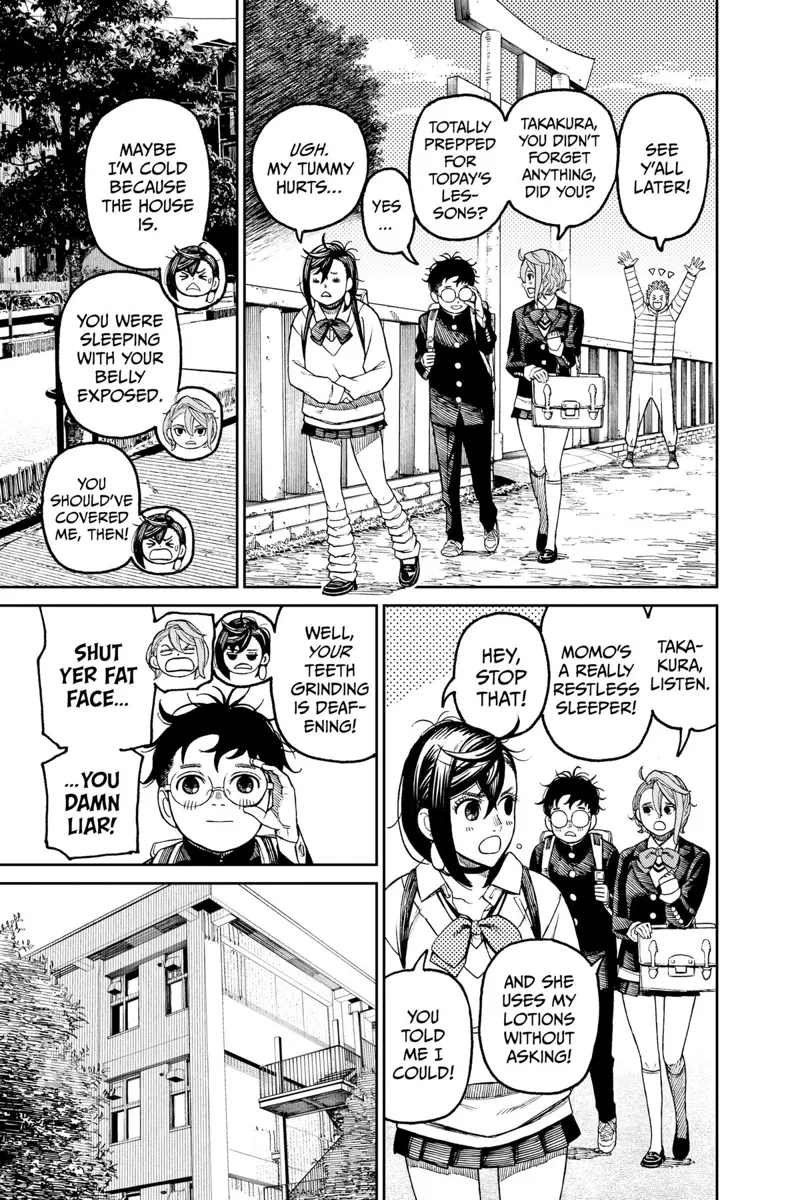 As they walk to school, Jiji bids Aira, Okarun, and Momo farewell. Momo and Aira start bickering again.