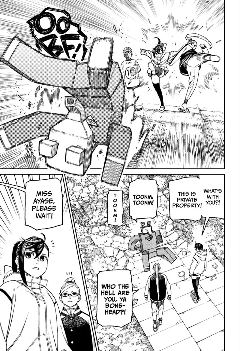 Momo and Grandma kick the robot alien!