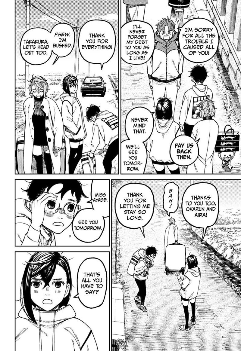 Jiji and his parents leave in a car, and Aira also leaves. Okarun thanks Momo for letting him stay longer.