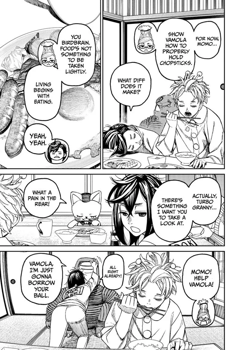 Vamola eats but doesn't know how to hold chopsticks. Momo takes out the ball in his Kaiju suit.