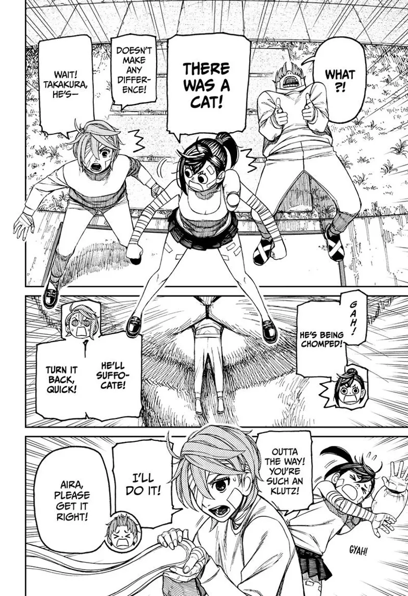 Jiji, Momo, and Aira are surprised to see Okarun in the cat's mouth. Aira tries to reimagine something better.