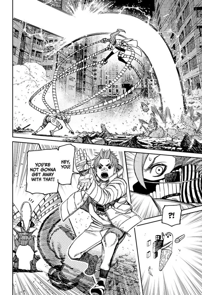 The sniper alien's beam bends after Jiji deflects it with his "Haa Wave." Mr Shrimp attacks the tentacle alien.